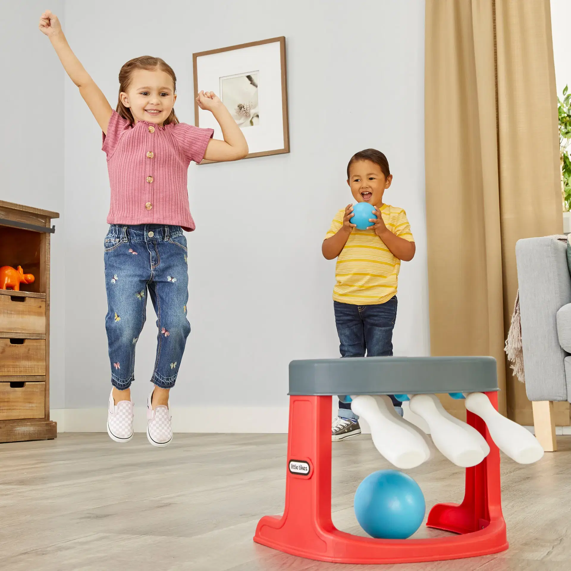 Little Tikes My First Bowling Set (Ages 2–5) - toy product image